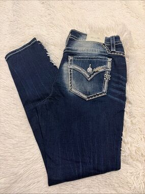 Miss Me NWOT Mid-Rise Dark Blue Skinny Jeans with Embroidered Back Pocket